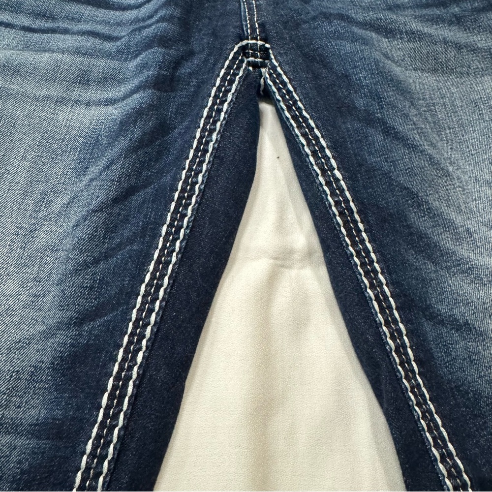 Rock Revival Dark Blue Jeans with Embroidered Pockets - Picture 3 of 13